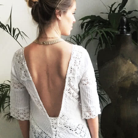 Transformation de vêtements : le dos nu 40€